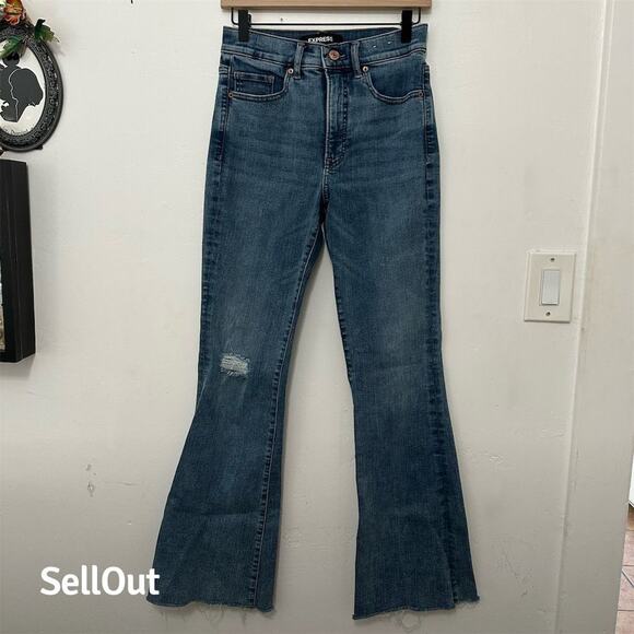 Express Women's High Rise Slim Flare Jeans Size 6 Blue Distressed - Picture 1 of 3